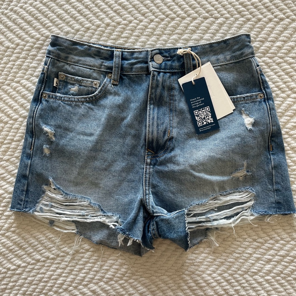 Lovers and friends shorts